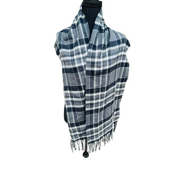 Scottish-Made 100% Cashmere Plaid Scarf Fringe Blk Grey Old Money Organic Fabric - Picture 2 of 5